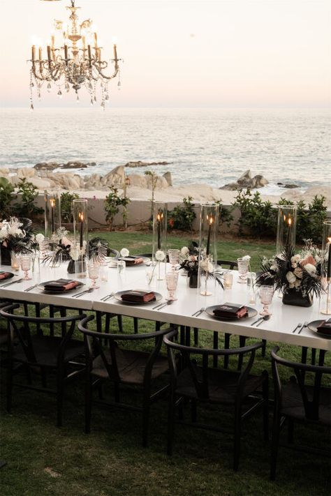 Luxury Reception, Black White Decor, Background Sea, Los Cabos Wedding, Destination Wedding Decor, Explore Mexico, Simple Wedding Centerpieces, Cabo Mexico, Cabo Weddings