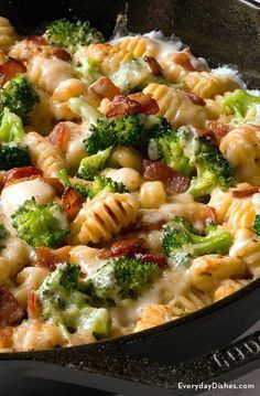 Gnocchi Casserole, Tortellini Pesto, Gnocchi Recipes Easy, Gnocchi Dishes, Recipe With Bacon, Gnocchi Pasta, Baked Gnocchi, Gnocchi Recipes, Bacon Recipes