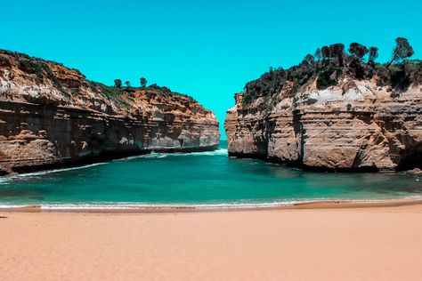 16 Hidden Gems on your Great Ocean Road Itinerary for 2 Days Great Ocean Road Photography, Summer Dreaming, Travel Aesthetics, Australia Backpacking, Visit Melbourne, Popular Places, Chasing Sunsets, Road Photography, 2020 Vision