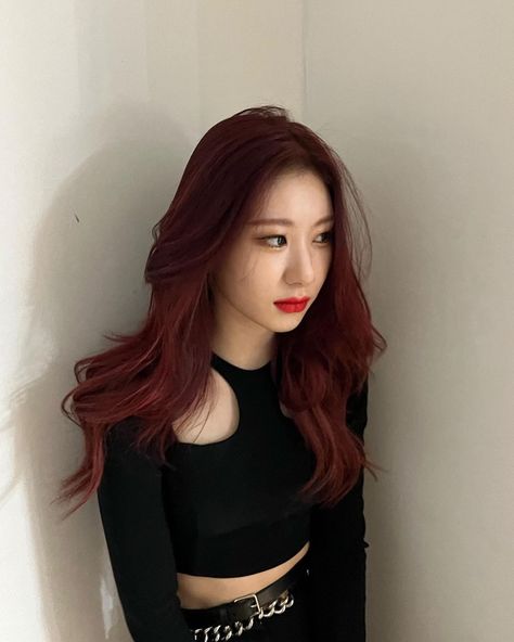 itzy chaeryeong girlfriend material pictures pic instagram bubble twitter update Chaeryeong Hair, Chaeryeong Itzy, Kpop Outfits, Instagram Update, South Korean Girls, Red Hair, Kpop Girls, My Girl, Lips