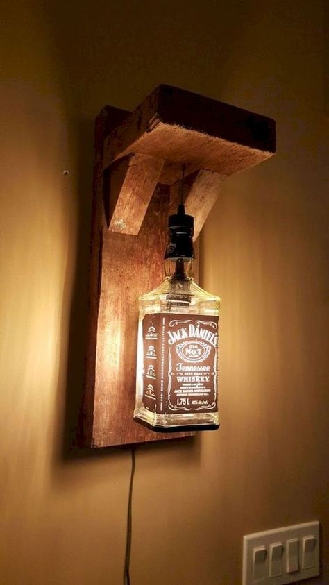 Man Cave Lighting, Bar In Casa, Diy Lampe, Chicken Garden, Deco Luminaire, Patio Diy, Lampe Decoration, Garage Lighting, Bottle Lamp