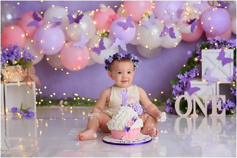 Cake Smash Decoration Ideas, Smash Cake Girl Ideas, Baby Girl Cake Smash Theme, Cake Smash Themes Girl, Butterfly 1st Birthday Photoshoot, Girl Cake Smash Ideas, Butterfly Smash Cake, 1 Year Baby Girl Birthday Cake, Butterfly Cake Smash