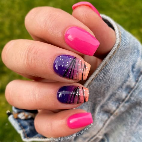 Powder Dipped Nails Ideas Summer, Summer Dip Nails, Crystal Nails, Short Nail Designs, Dipped Nails, Powder Nails, Creative Nails, Fancy Nails, Gorgeous Nails