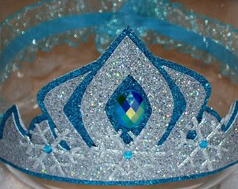 diy Elsa gloves template - Google Search Elsa Headband, Elsa Crown, Frozen Crown, Coronation Crown, Frozen Fever Party, Elsa Party, Frozen Party Favors, Elsa Birthday Party, Anna Und Elsa