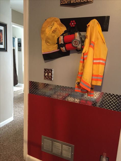 Fire Station Bedroom, Firefighter Bedroom Ideas Kids, Fireman Bedroom, Fireman Room, Firefighter Bedroom, Fire Truck Bedroom, Fire Truck Room, Firefighter Room, Fireman Decor