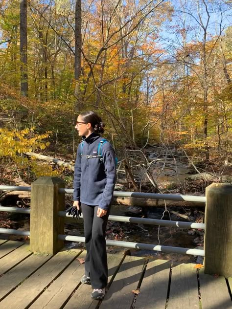 October Hiking Outfit, Hiking Core Outfits, Vintage Hiking Outfit, Cold Hiking Outfit Women, Mountain Climbing Outfit, Trekking Outfit Women, Trekking Outfit, Hiking Attire, Trekking Gear