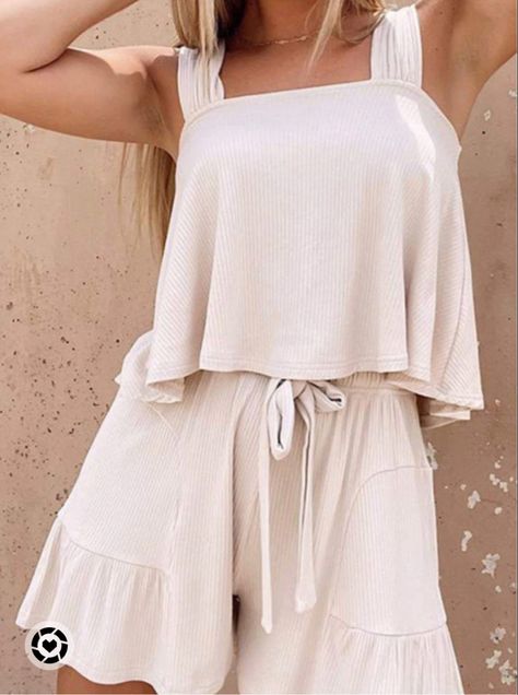 At Home Clothes, Summer Lounge Wear, Casual Home Outfits, Ribbed Loungewear, At Home Outfits, Womens Loungewear Sets, Crop Top And Shorts, Loose Fitting Tops, Loungewear Set