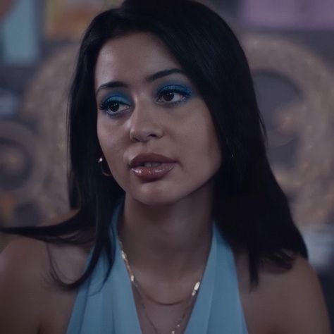 | Euphoria | Maddy Perez | #euphoria #maddyeuphoria Euphoria Maddy Perez, Maddy Perez Euphoria, Rihanna Quotes, Maddy Euphoria, Euphoria Maddy, Color In Film, Maddy Perez, Sweet Guys, Blue Eyeshadow