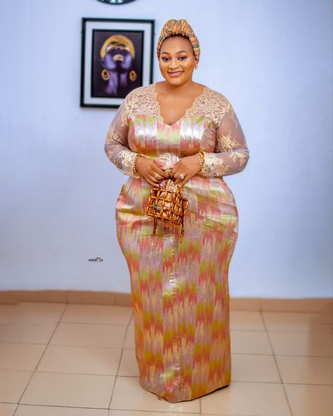 Plus size brocade style Plus Size Asoebi, African Beauty, African Fashion Dresses, African Fashion, Formal Dresses Long, Fashion Dresses, Saree, Formal Dresses, Plus Size