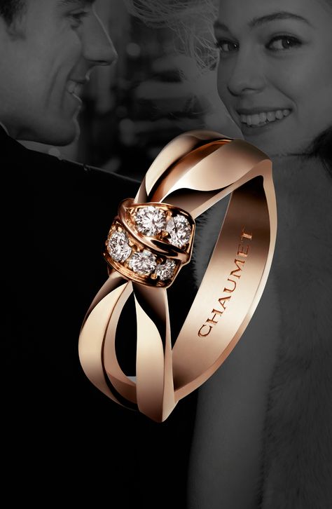 Liens Séduction Ring Chaumet #love #passion #ring #chaumet #bijoux Chaumet Ring, Couple Ring, Best Ring Designs, Couple Ring Design, Jewellery Photography Inspiration, Engagement Rings Couple, Diamond Jewelry Set, Modern Gold Jewelry, Gold Bride Jewelry