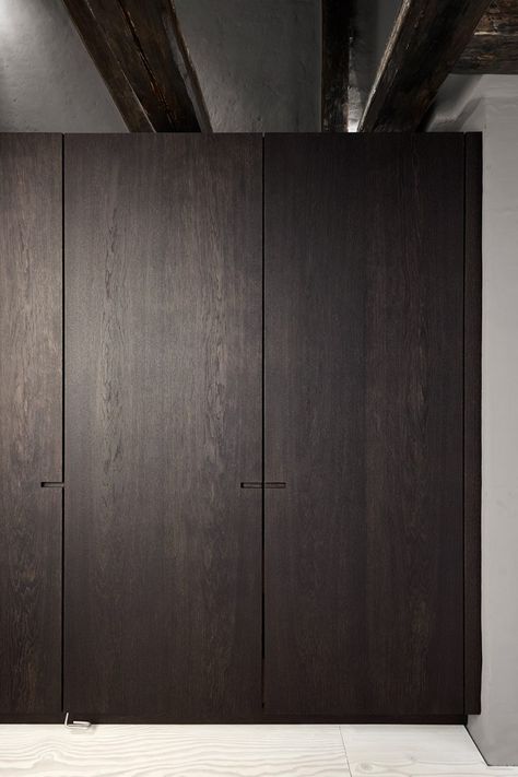 Wardrobe Door Designs, Joinery Details, Wardrobe Design, Residential Design, Ceiling Design, Door Design, Architecture Details, Kitchen Interior, Dark Wood