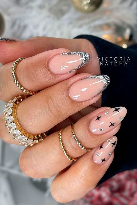 January Nail Designs, Stars Nails, Nye Nails, New Years Nail Designs, New Years Eve Nails, Milky Nails, January Nails, Silver Nail, Her Nails