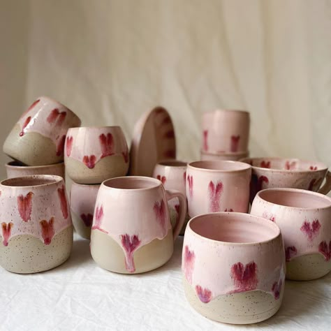 Ceramic Glaze Recipes, Pretty Mugs, Pottery Handbuilding, Keramik Design, Pottery Crafts, Diy Pottery, Ceramics Pottery Art, Ceramics Ideas Pottery, Ceramic Tableware