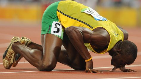 Usian Bolt, Bolt Wallpaper, Wallpaper Celebrity, Olympic Trials, Sachin Tendulkar, Usain Bolt, Fastest Man, Health And Fitness Articles, Beauty Supplies