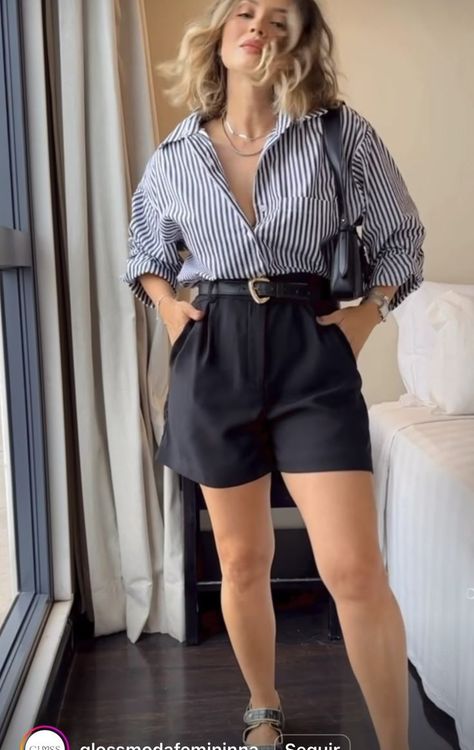 Work Outfit With Shorts, Shorts For Work Outfit, Professional Shorts Outfit, Business Shorts Outfit, Summer Outfits For Work Offices, Business Casual Shorts Outfit, Black Trouser Shorts Outfit, Black Short Outfit, Preppy Fashion Style