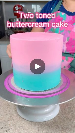 1.2K views · 42 reactions | Cake decorating tutorials 🚨 

I love how easy it is to achieve a two toned look and a flawless finish using the @cakesafe acrylic disks. 

Of course you can use this sale technique if your using one color or several. Please tag me if you do.

Find the acrylic disks on my link in bio. | Ennas' Cake Design | Andrea Vanzo · Find a Melody Two Tone Cake, Buttercream Cake Designs, Cake Icing, Colorful Cakes, Cake Decorating Tutorials, Cake Frosting, 13th Birthday, Buttercream Cake, Cream Cake