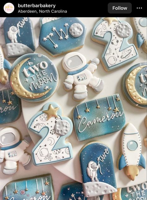 Cakesicle Designs, Happy Birthday Sugar Cookies, Space Cookies, Galaxy Cookies, Star Sugar Cookies, Kids Cookies, Cookie Decorating Icing, Cupcake Inspiration, Moon Cookies