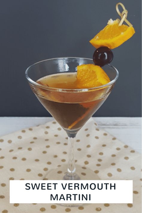 Sweet Vermouth Martini Martini Recipes Classic, Vermouth Drinks, Sweet Vermouth Cocktails, Sweet Martini, Martini Recipes Vodka, Vermouth Cocktail, Booze Drink, Blackberry Wine, Sweet Vermouth