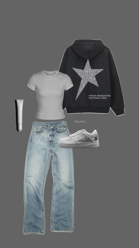 @juuless__ kymas hoodie black star silver glitter sparkles skims grey zara jeans blue washedout look rhode beauty hailey bieber bape sneaker basic look copenhagenstyle streetwear Rhode Beauty, Bape Star, Bape Outfits, Star Outfit, Star Silver, Zara Jeans, Hailey Bieber, Black Star, Grey Hoodie