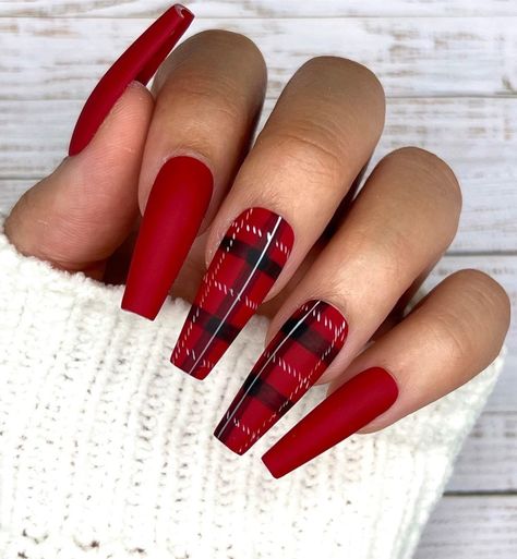 Red Acrylic Nails With Accent Nail, Matte Plaid Nails, Christmas Ribbon Nail Art, Red N Silver Nails, Red Buffalo Plaid Nails, Coffin Gel Nails Winter, Edgy New Years Nails, Christmas Nail Designs Matte, Winter Nail Ideas Coffin