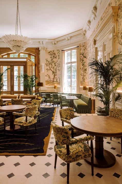 Saint James Paris, Villa Kerylos, Tea Room Design, Chateau Hotel, Hotels In Paris, Room Design Inspiration, Rooftop Restaurant, Cabinetry Design, Paris Trip