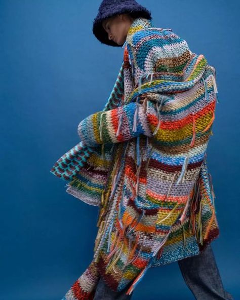 Knitting on Instagram: "Odeeh Berlin Fall 2022 Fashion Show 🔰 Tag a friend 🔔 Turn Post Notification On * Follow our and tag us in your next picture for a chance to be shared! 👉Tap link in our bio to order Thank you ! 😍 . #knitting #knitting_inspiration #riddarisweater #margretsweater #toverichterdesign #lettlopi #villapaita #neuloosi #knittersoftheworld #knittingpattern #yokesweater #lopapeysa #islantilainenvillapaita #islantilaisneule #icelandicsweater #colourworkknitting #strikkein Knit Fashion Runway, Runway Knitwear, 2022 Fashion Show, Knitwear Trends, Knitwear Inspiration, Knitwear Fashion, 2022 Fashion, Fall 2022, Vogue Runway