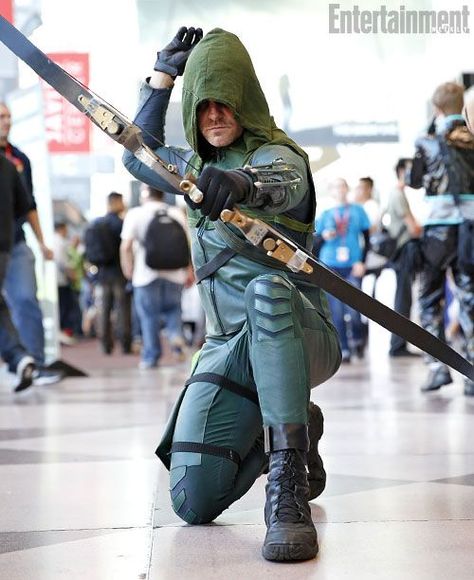 Arrow Green Arrow Cosplay, Arrow Costume, Arrow Cosplay, Comic Con Costumes, Superhero Cosplay, Dc Cosplay, Shemar Moore, Epic Cosplay, Oliver Queen