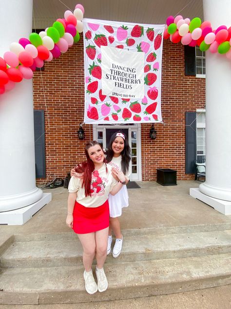 Strawberry Sorority Theme, Sorority Themes, Picnic Theme, Bid Day Themes, Zeta Tau Alpha, Strawberry Fields, Bid Day, Greek Life, Sorority