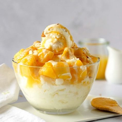 Mango Dishes Photography, Bingsu Aesthetic, Bingsu Korean, Mango Dishes, Mango Bingsu, Korean Shaved Ice, Korean Ice Cream, Korean Sweets, Ice Dessert