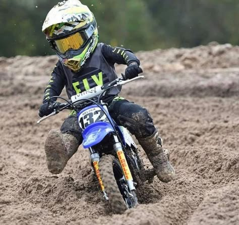 Motocross Baby, Baby Helmet, Baby Milestones Pictures, Country Family, Motocross Love, Baby Boy Swag, Bike Aesthetic, Cute Babys