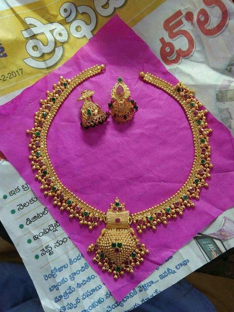 necklace #GoldJewelleryPakistani Necklace Designs Gold Indian, Indian Gold Necklace Designs, Gold Earrings For Kids, Necklaces Luxury, Gold Jewels Design, New Gold Jewellery Designs, Gold Earrings Models, Gold Jewelry Simple Necklace, Gold Mangalsutra Designs