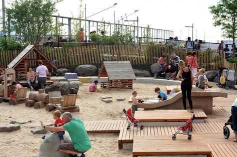 Brooklyn Bridge Park - Pier 6 - Sand Park Village, Water Lab, Slide Mountain Playground Sand, Mountain Bridge, City Playground, Urban Playground, Nyc With Kids, Brooklyn Bridge Park, Park Playground, Natural Playground, Brooklyn Heights