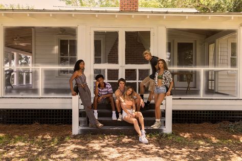 Outer Banks Houses, Sarah Johns, Les Pogues, Madison Bailey, Outer Banks Beach, Madelyn Cline, Group Photography, The Pogues, Casting Pics