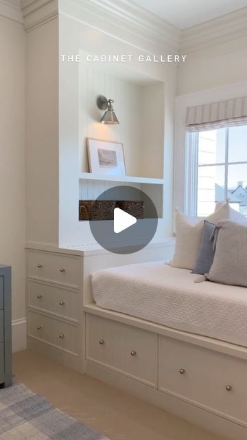 2,161 likes, 9 comments - thecabinetgalleryutah on August 22, 2022: "Bedroom design with a custom built-in window bed, pull-out drawers, and bookshelves. Custom cabinetry: @thecabinetgalleryutah Build + Design: @cambridgehomecompany #bedroomdesign #kidsbedroom #interiordesign #customcabinetry #bedroominspo #guestbedroom". Built In Twin Beds Small Bedrooms, Built In Bed Under Window, Built In Single Bed, Window Side Bed Ideas, 2 Kids Bedroom Ideas For Small Rooms, Enclosed Bed Sleeping Nook, Window Side Bed, Alcove Ideas Bedroom, Kids Room Built Ins