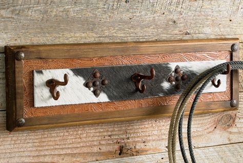 Big-Ranch-Coat-Rack Western Bedding Sets, Cowhide Decor, Cowhide Furniture, Ranch House Decor, Hat Racks, Rustic Coat Rack, Western Bedding, Arizona House, Antler Wall