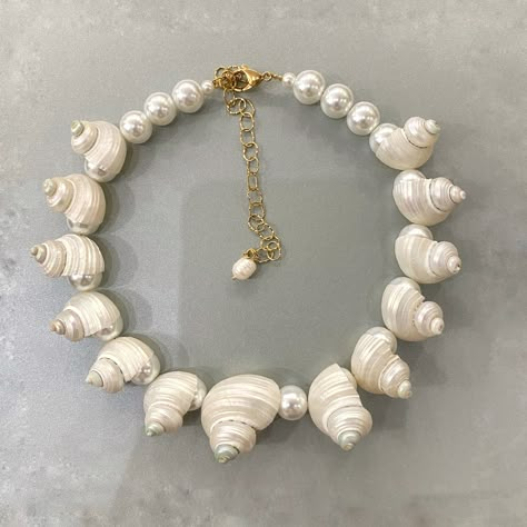 Snail Shell Necklace, Summer Beaded Necklace, White Pallet, Necklace Seashell, Big Shell, Sea Shell Necklace, Belly Piercing Jewelry, Mermaid Core, Shell Choker