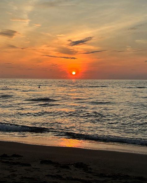 Sunset. San Juan beach. Philippines Beach Philippines, San Juan Beach, Philippines Beaches, Dream Escape, Teenage Dream, Travel Pictures, Philippines, Travel, Quick Saves