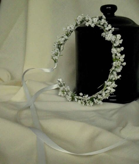 White Bridal Flowers, Flower Girl Halo, Girls Halo, Wedding Day Hair, Hair Accessories Flower, Bridal Party Hair, Hair Garland, Bridal Halo, Wedding Hair Wreath