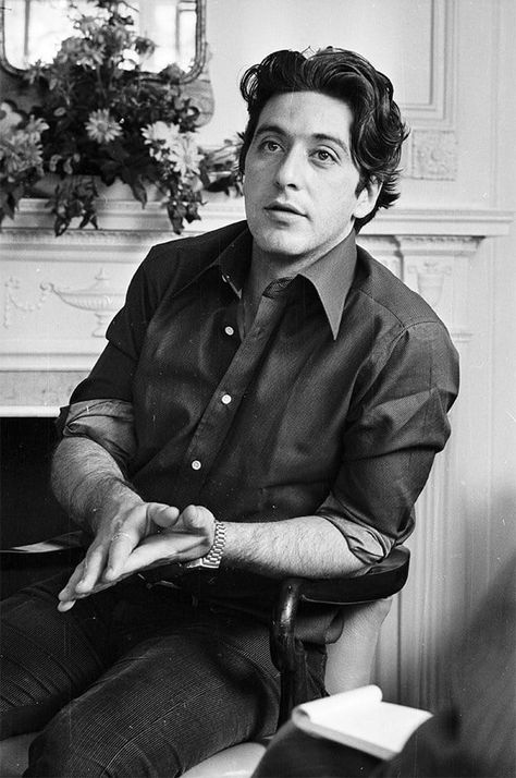 26 People Who Were Really, Ridiculously Hot When They Were Younger Young Al Pacino, Don Corleone, Gena Rowlands, Martin Sheen, Ian Mckellen, Faye Dunaway, Javier Bardem, I Love Cinema, John Mccain