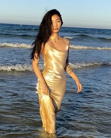 #sun #golddress #goldenhour #silkdress #dresses Egirl Style, Italian Designers, Vegas Dresses, Editorial Shoot, Pics Inspo, Dress Aesthetic, Beach Photoshoot, Ig Post, Satin Slip Dress