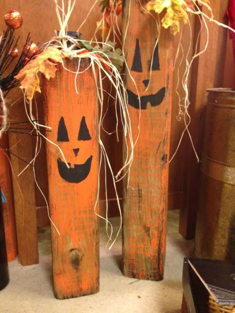 Halloween Pallet Projects, Halloween Pallet, Halloween Palette, Diy Fall Decorations, Pallet Halloween, Fall Pallets, Imprimibles Halloween, Fall Wood Crafts, Fall Decor Dollar Tree