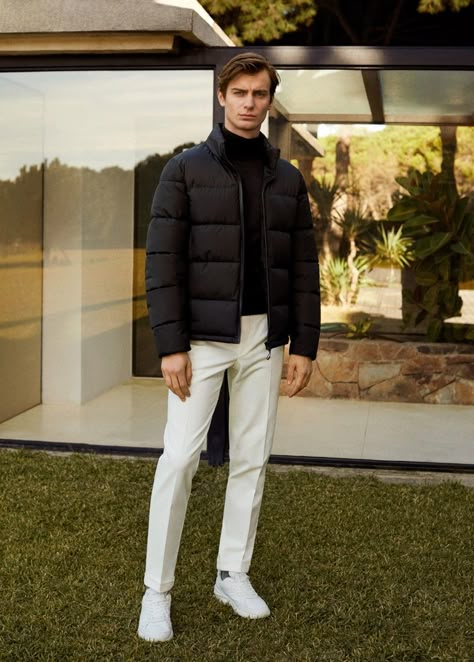 Men Puffer Jacket Outfit, Mango Menswear, Black Puffer Jacket Outfit Men, White Jacket Outfit Men, Men’s Winter Street Outfits, Turkey Ootd, Sports Style Men, Down Jacket Outfit, China Outfit