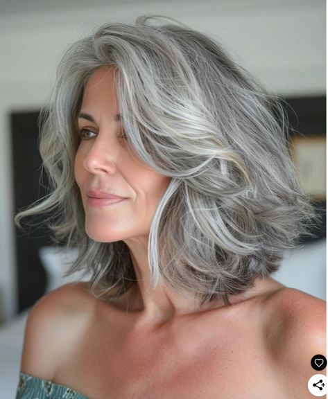 Grey Bobs, Bobs For Women, Girl Hair Styles, Grey Hair And Glasses, Hair Styles Long Hair, Grey Bob Hairstyles, Chin Length Cuts, Grey Bob, Salt And Pepper Hair