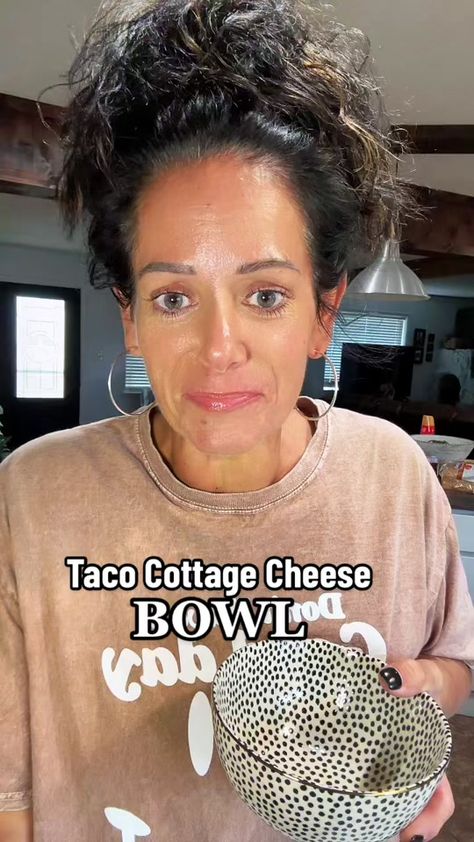 I’m making these COTTAGE CHEESE BOWLS a thingggg, so delicious! #food ... | cottage cheese ice cream | TikTok Taco Cottage Cheese, Cottage Cheese Diet, Cottage Cheese Bowls, Cheese Recipes Dinner, Cottage Cheese Dinner, Cottage Cheese Bowl, Tonya Spanglo, Cottage Cheese Recipes Healthy, Cheese Bowl