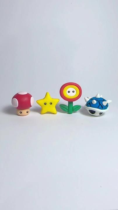 Super Mario Clay Charms Easy Clay Miniatures, Clay Mario Characters, Mario Clay Figures, Cute Little Clay Things Ideas, Model Clay Ideas For Kids, Cute Easy Clay Ideas Small, Lil Clay Figures, Clay Crafts Figures, Clay Models Ideas