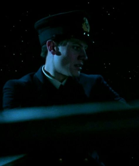 Harol Lowe. Titanic Harold Lowe Titanic, Ioan Gruffudd Titanic, Fabrizio Titanic, Lowes Wallpaper, Titanic Art, Ioan Gruffudd, Titanic 1997, Titanic History, Mister Fantastic