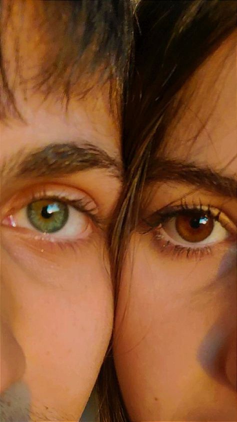 Eye Couple Photo, Couples Eyes Pics, Couple Eyes Aesthetic, Brown And Blue Eyes Couple, Blue And Brown Eyes Couple, Couple Eyes Pic, Brown Eyes And Blue Eyes, Green Eyes Men, Brown And Green Eyes