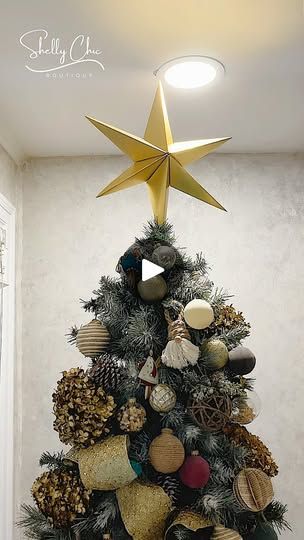 3.5M views · 1M reactions | Details👇🏼

This DIY star Christmas tree topper is so easy to make in minutes and looks gorgeous in person. I saw @mybudgethome make one and couldn’t wait to try myself. 

📌 If you need supply links, comment CHRISTMAS TREE TOPPER and I’ll message you everything (links earn commissions). 

🚨 Tag a friend who loves DIY holiday decor as much as we do. | Michelle McRae Diy Star Tree Topper, Diy Star Ornaments, Gift Wrapping Hacks, Xmas Star, Diy Tree Topper, Star Christmas Tree Topper, Crafts Cardboard, Wrapping Hacks, Paper Recycling