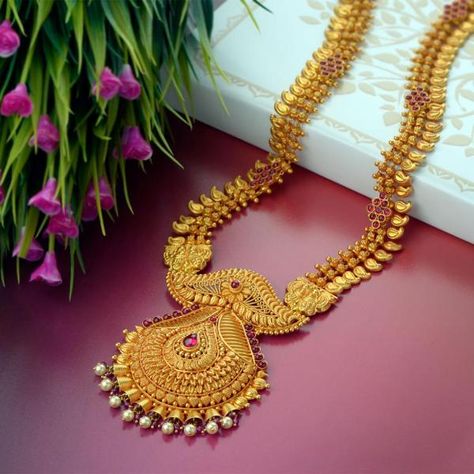 Latest Gold Haram Designs, Gold Haram Designs, Haram Designs, Gold Haram, Gold Necklace Indian, Gold Necklace Indian Bridal Jewelry, Real Gold Jewelry, Antique Jewelry Indian, Gold Pendant Jewelry