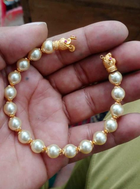 Pearl Bangles Indian Gold, Pearl Bangles Gold, Bottle Doll, Pearl Bangles, Wedding Jewelry Sets Bridal Jewellery, Simple Jewellery, Delicate Gold Jewelry, Gold Jewels Design, Gold Pearl Jewelry